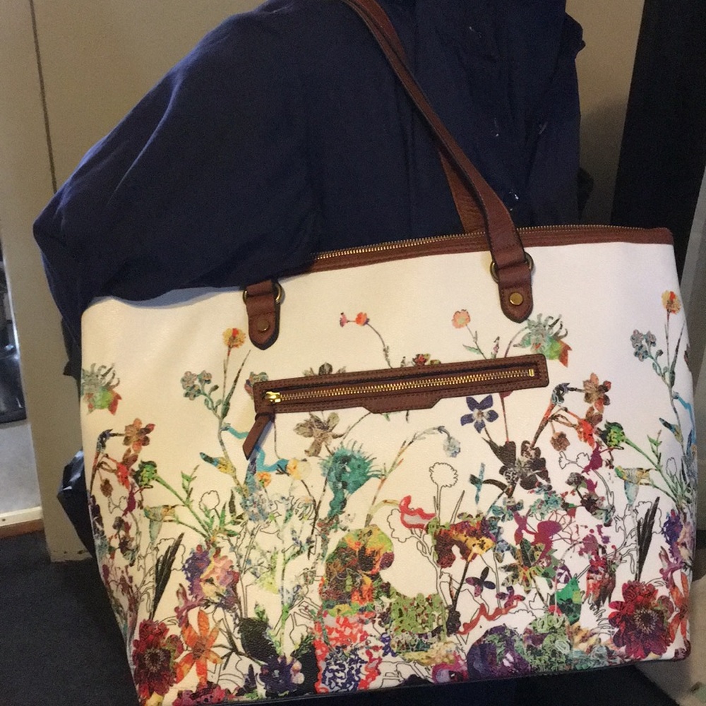 Elliot Luca Leather Handbag - Picture 5 of 5